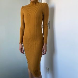 Jovi Midi Backless Knit Dress